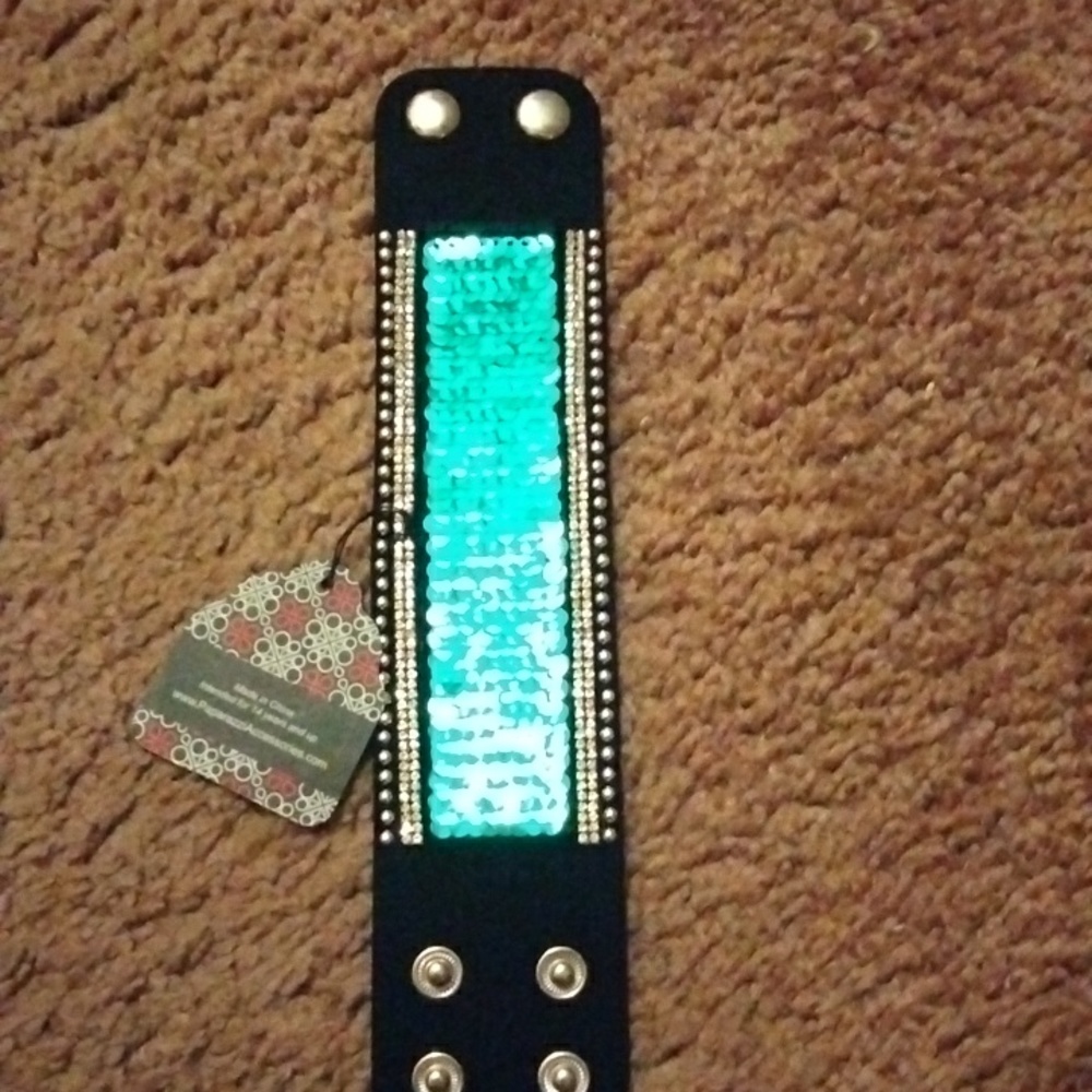 Green bracelet